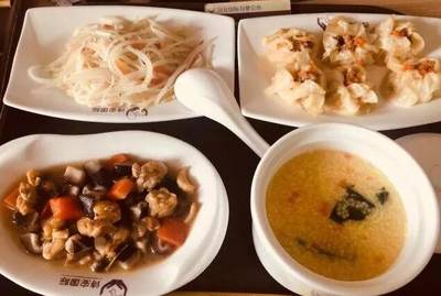 住月子会所还是在家找月嫂? 其实你真的不用纠结。济宁馨月阁诗安给你出招
